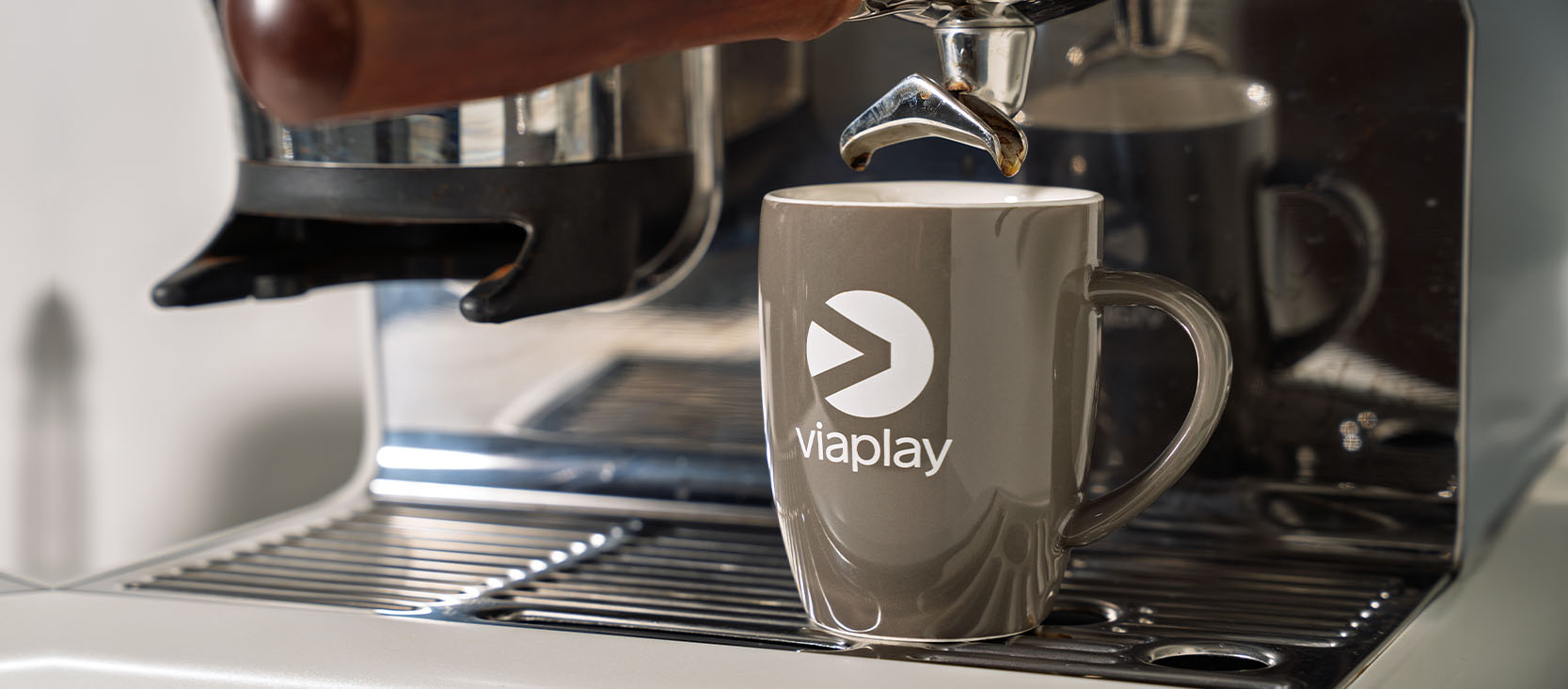 Nieuwe bedrukte koffiekopjes voor Viaplay